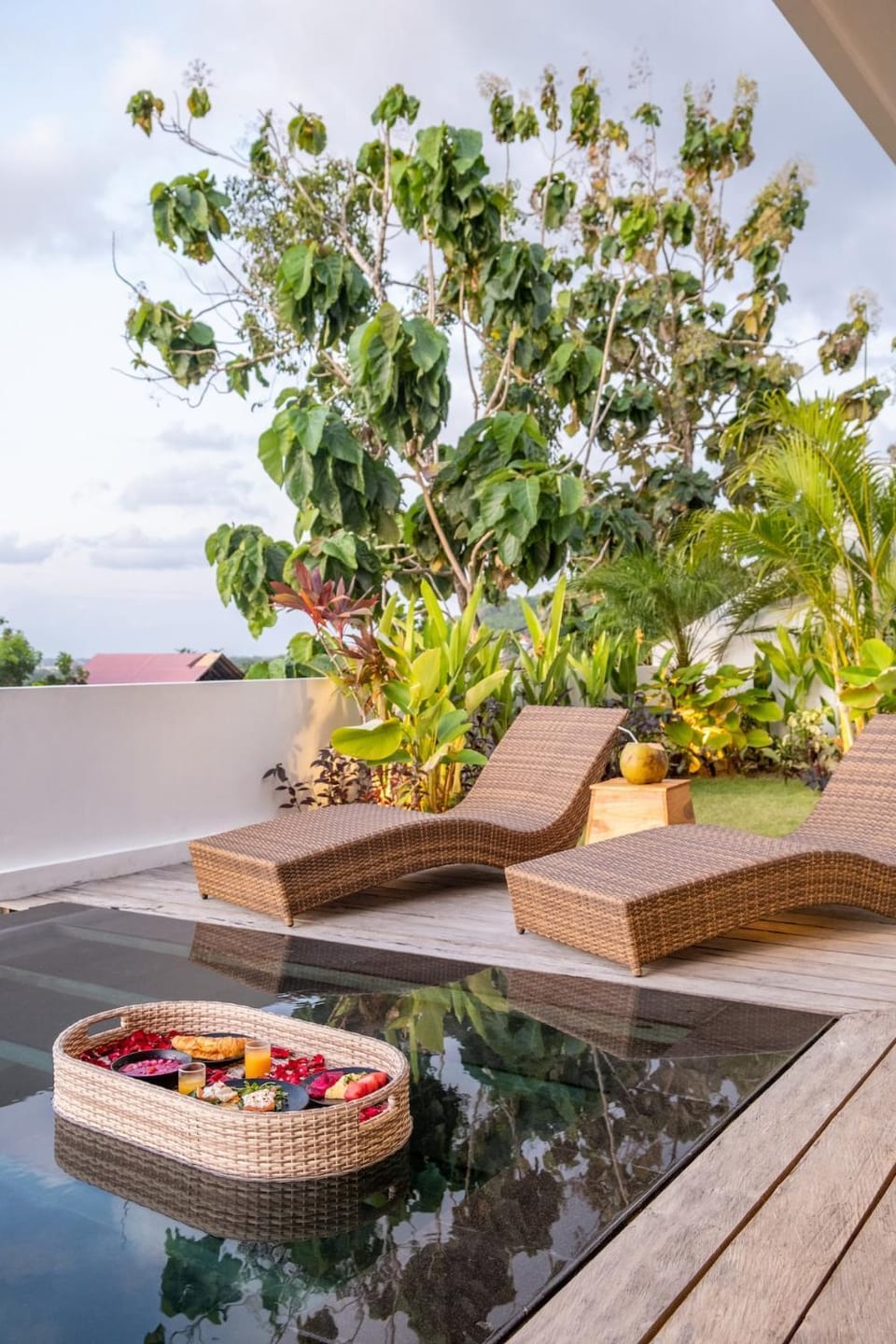 View (from property/room), Garden view, Swimming pool