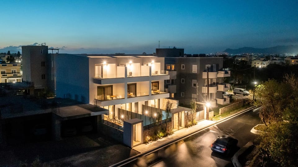 Property building, Night, Neighbourhood, City view, Street view, Location, Parking
