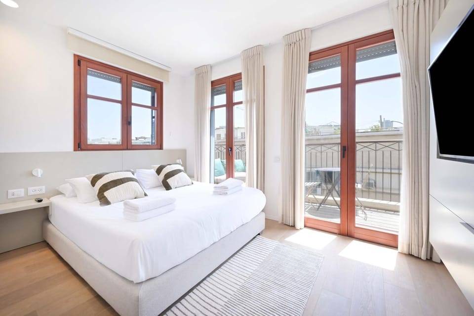 Bed, Bedroom