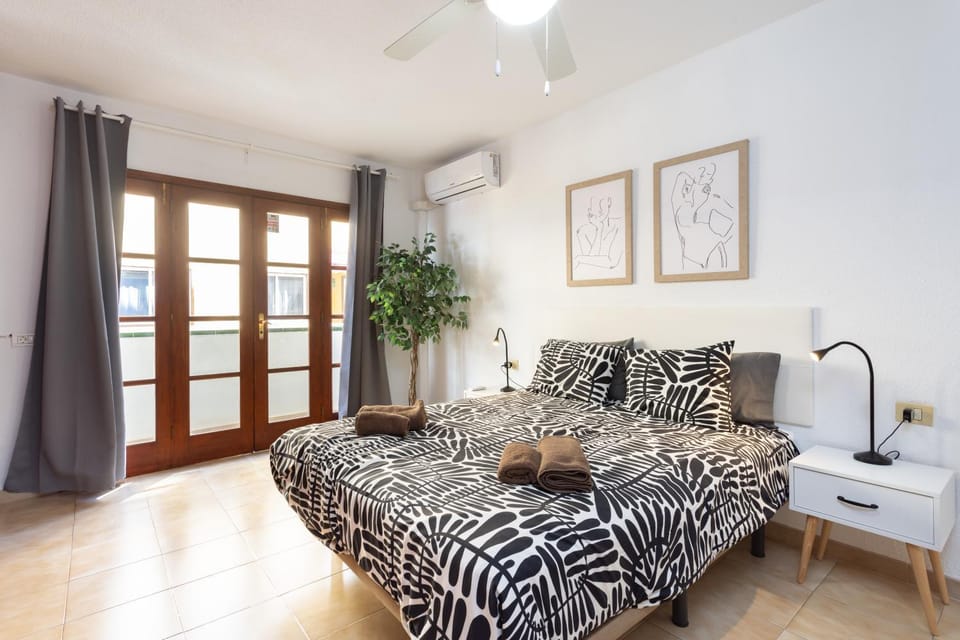 Home2Book Stylish Apt, near Los Cristianos Beach Apartment in Los Cristianos