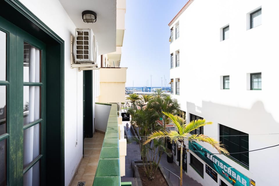 Home2Book Stylish Apt, near Los Cristianos Beach Apartment in Los Cristianos