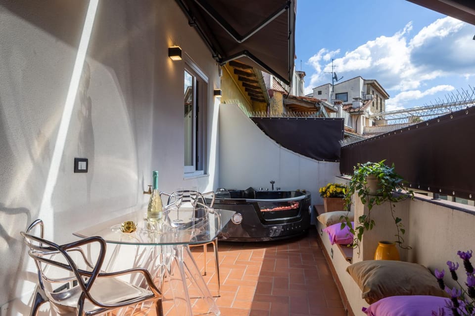 Hot Tub, Balcony/Terrace