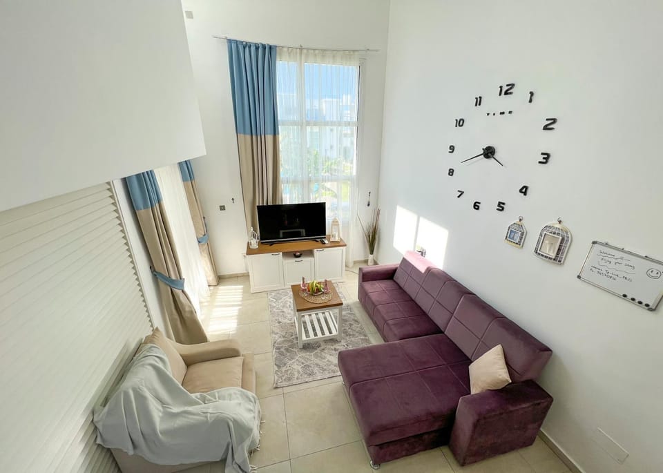 Communal lounge/ TV room, TV and multimedia, Living room, Photo of the whole room, Seating area