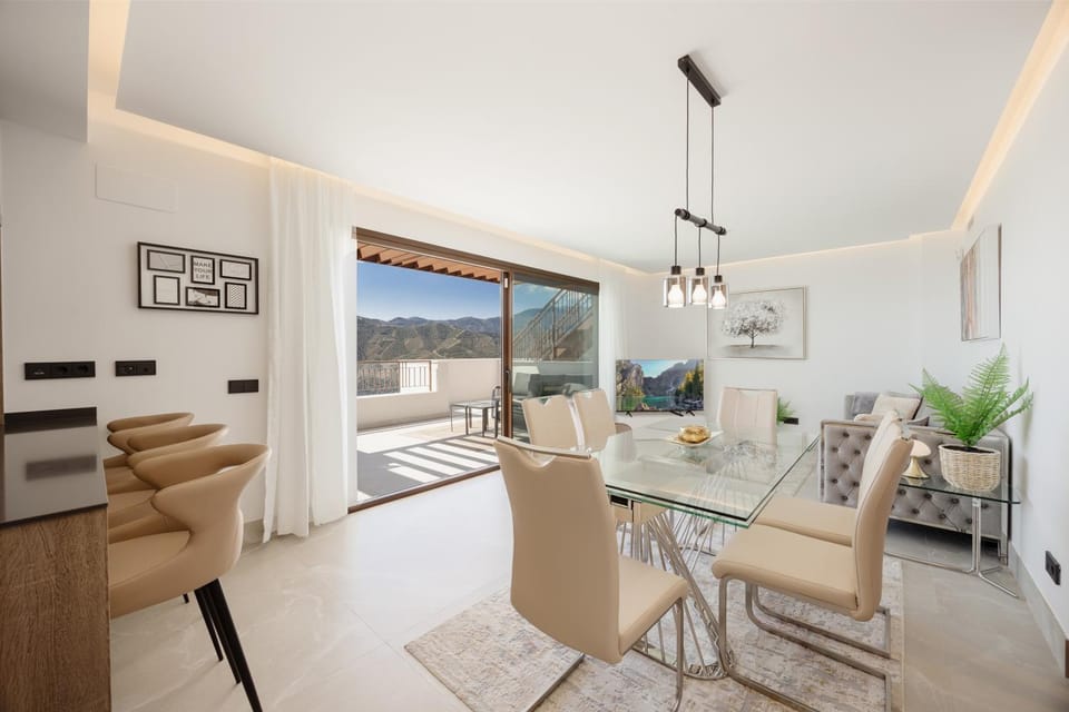 TV and multimedia, Balcony/Terrace, Kitchen or kitchenette, Living room, Seating area, Dining area