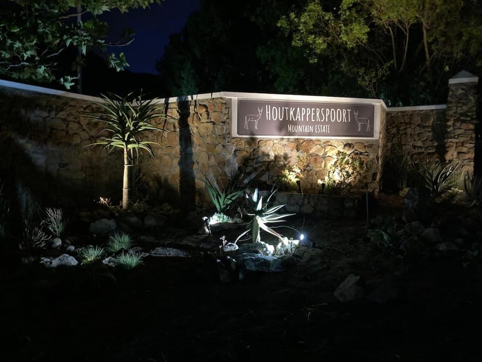 Houtkapperspoort-Cottage King Protea-19Constantia-Nek House in Cape Town
