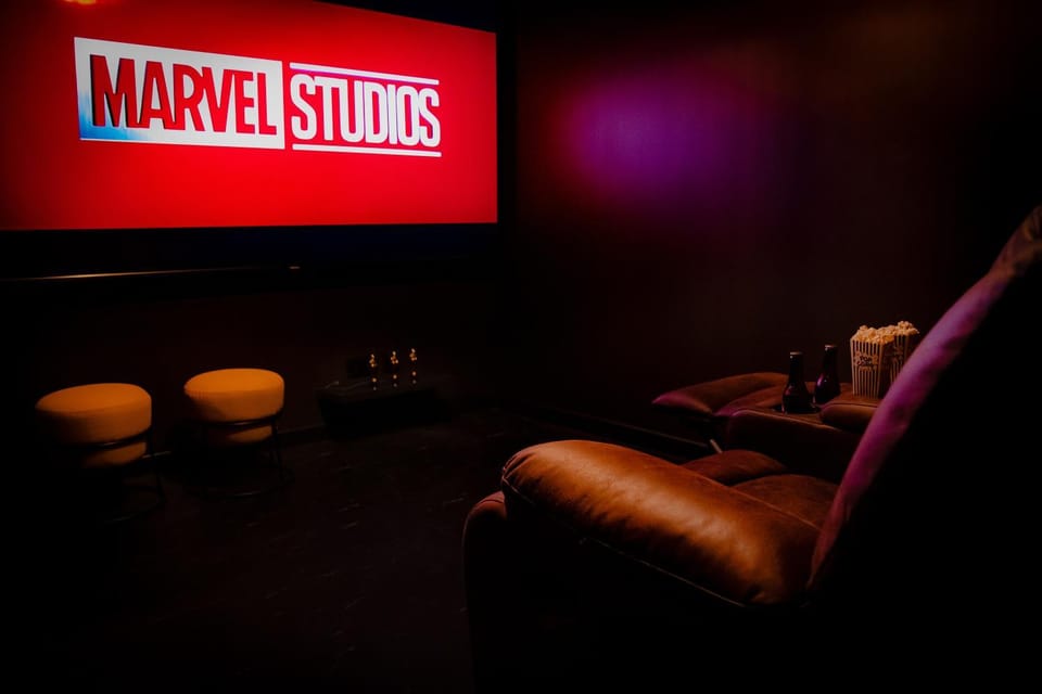 Communal lounge/ TV room, TV and multimedia