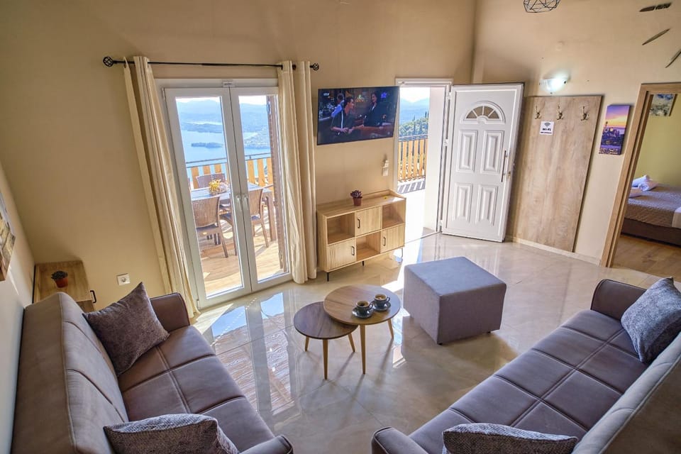 TV and multimedia, Living room, Seating area, Sea view
