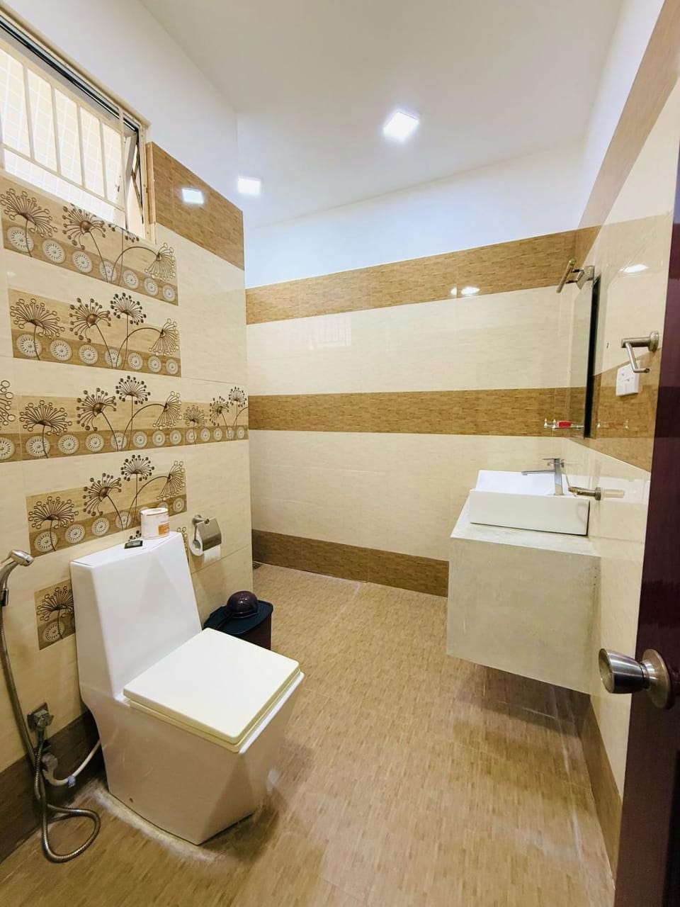 Kanapathiy Rest House Apartment in Sri Lanka