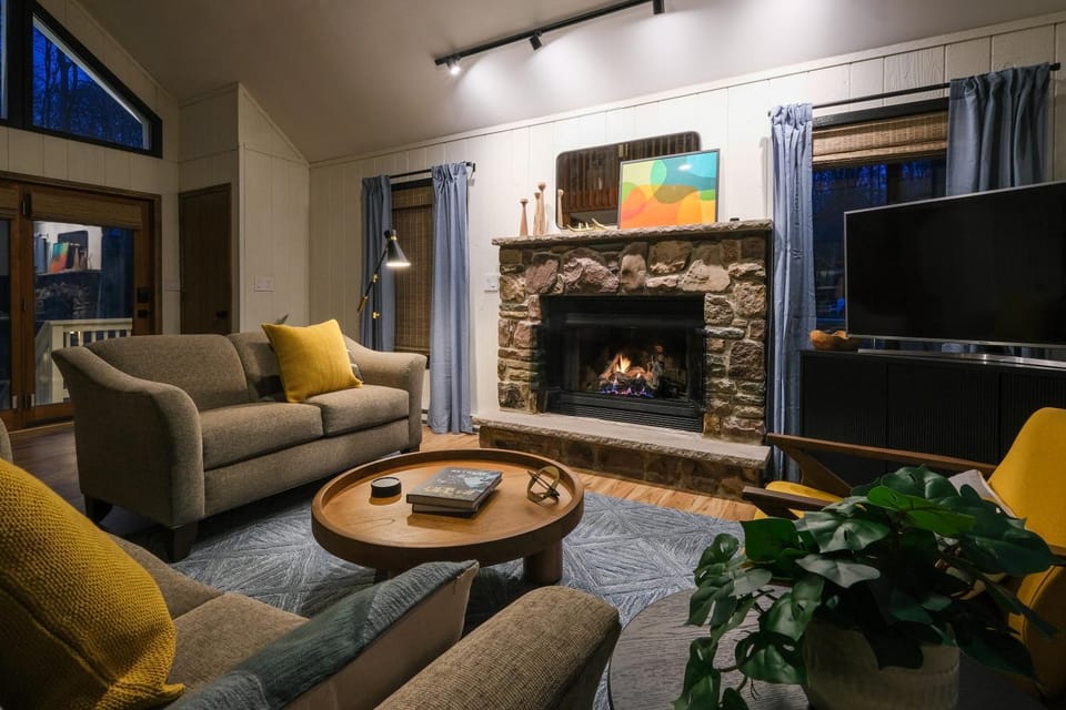 Living room, fireplace