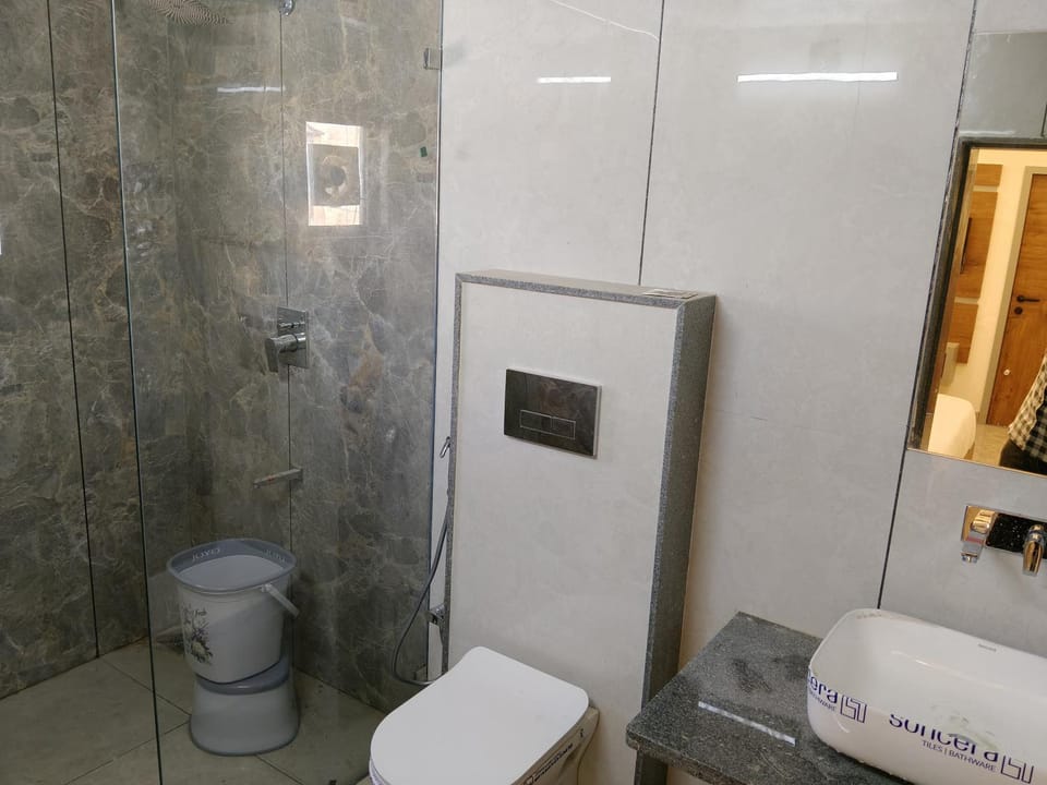 Toilet, Bathroom