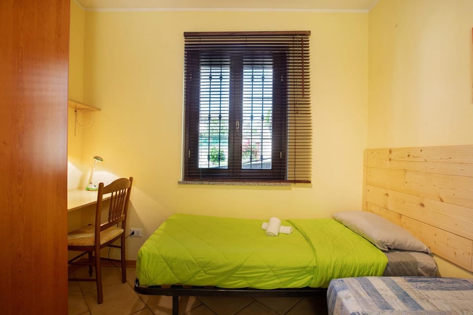 Property building, Living room, Bedroom