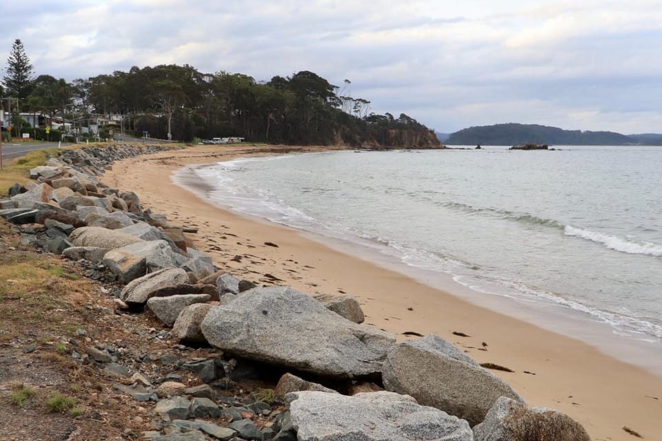 Leo's Beach Haven Apartment in Batemans Bay