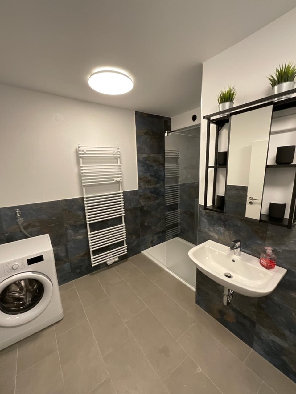 Bathroom, washing machine