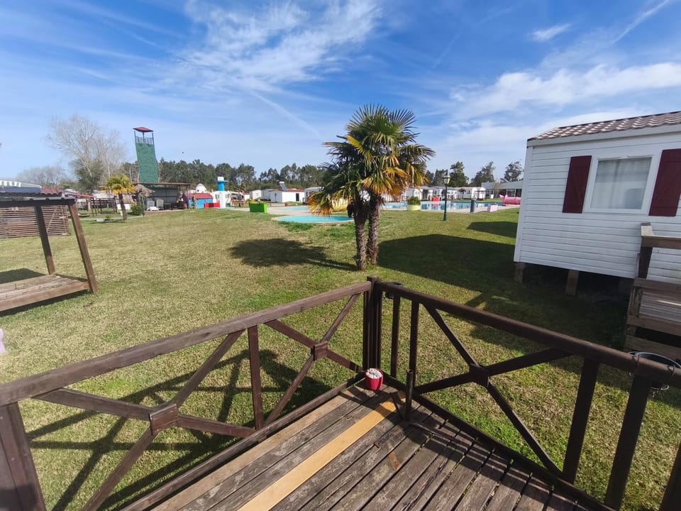 Casa de Camping Land's Hause Campground/ 
RV Resort in Santarém District, Portugal