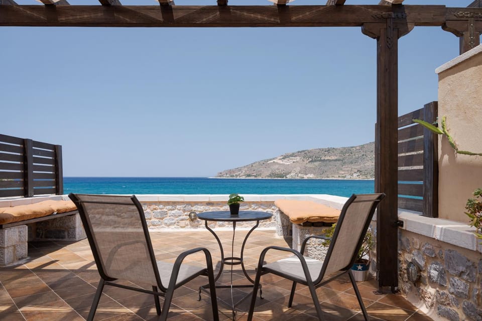 Day, View (from property/room), Balcony/Terrace, Dining area, Sea view