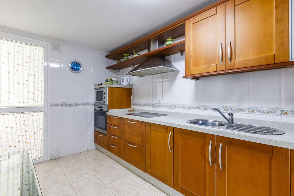 A&N Spacious Terrace Family Apartment Downtown Apartment in Torre del Mar