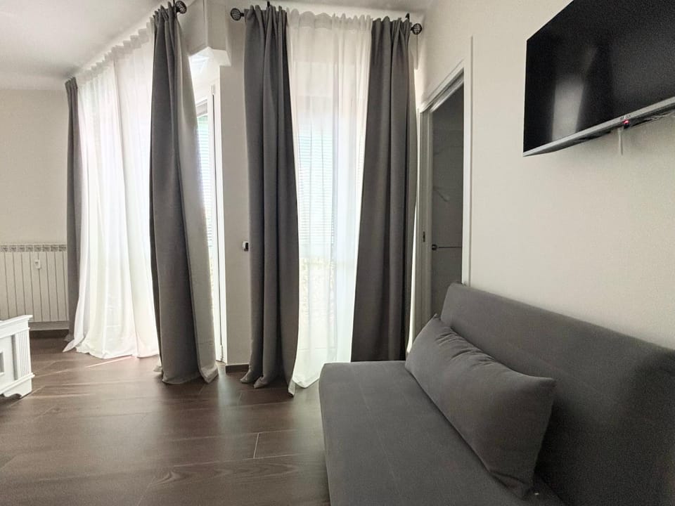 TV and multimedia, Evening entertainment