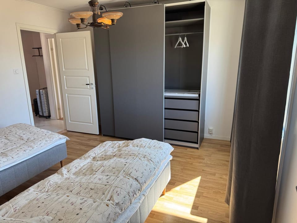 Bed, Photo of the whole room, Bedroom, wardrobe