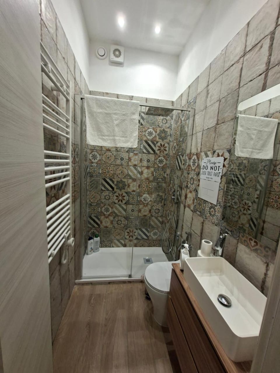 Property building, Bathroom, Living room