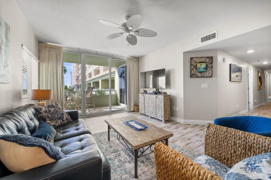 Beach Club 303A by Youngs Suncoast Apartment in Alabama