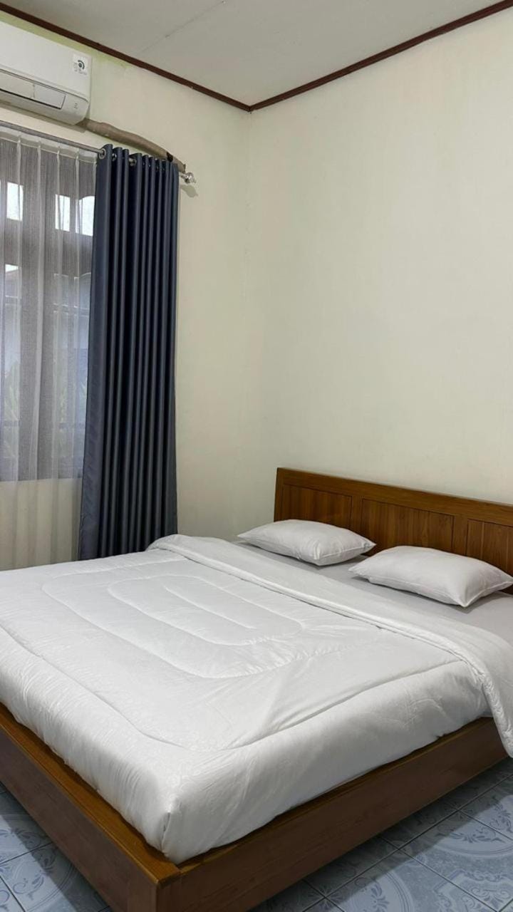 Cendana Guesthouse-Labuan Bajo Bed and Breakfast in Indonesia