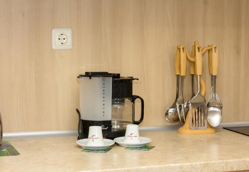 Coffee/tea facilities, Kitchen or kitchenette