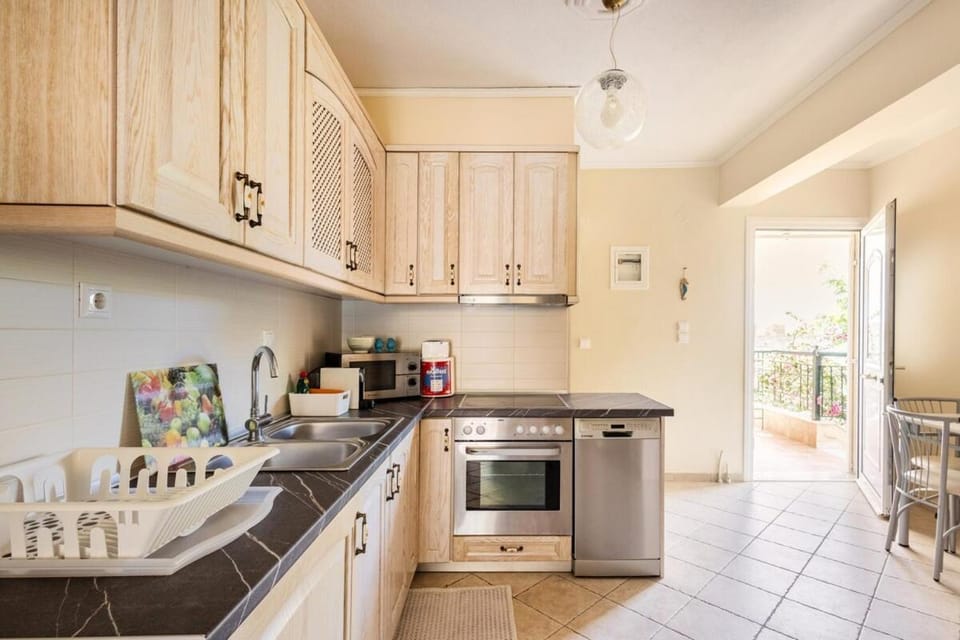 Beautiful And Cosy Apartment!!! Apartment in Nikiti