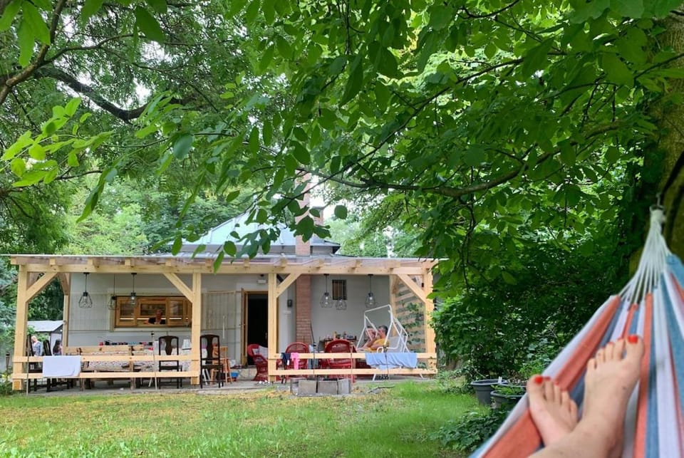 Property building, Day, Natural landscape, Garden, Garden view