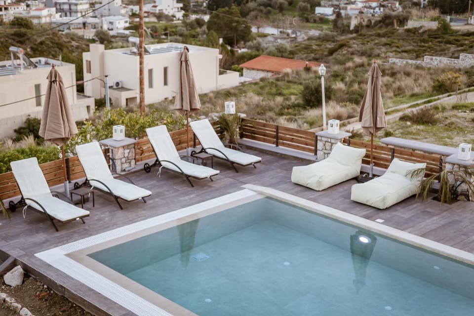 Balcony/Terrace, Swimming pool