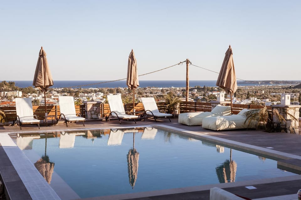 Day, Natural landscape, Balcony/Terrace, Pool view, Sea view, Swimming pool, Swimming pool, sunbed