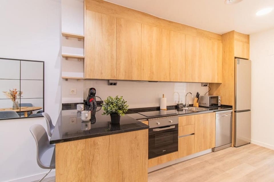 Kitchen or kitchenette, dishwasher