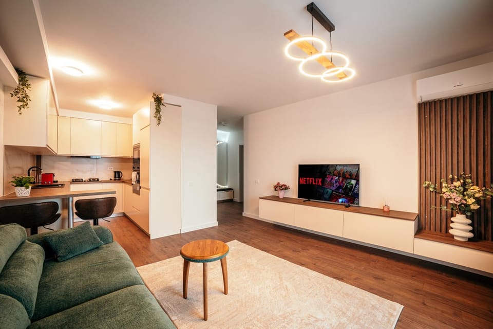 Communal lounge/ TV room, TV and multimedia, Kitchen or kitchenette, Living room, Seating area, Evening entertainment