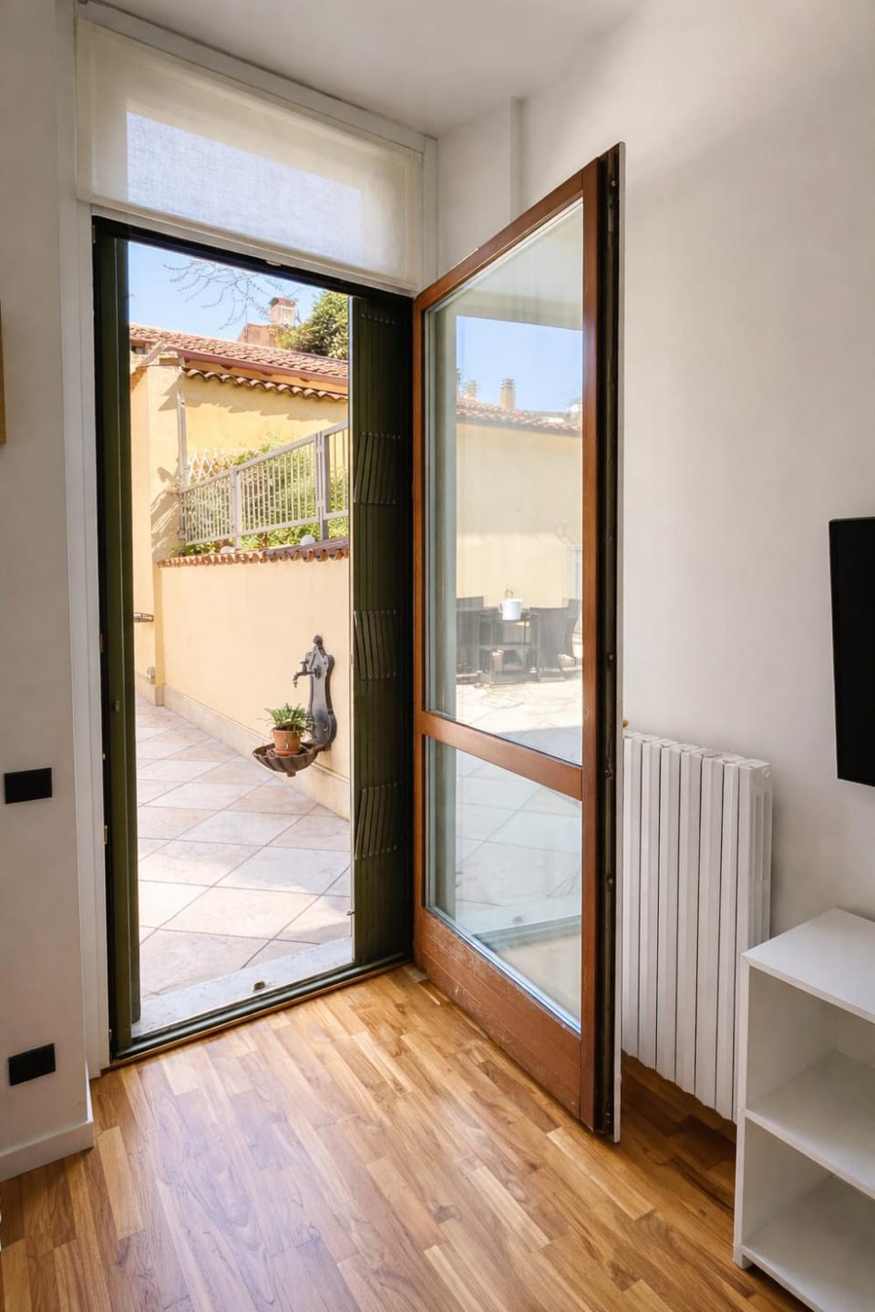 Patio, TV and multimedia, Balcony/Terrace
