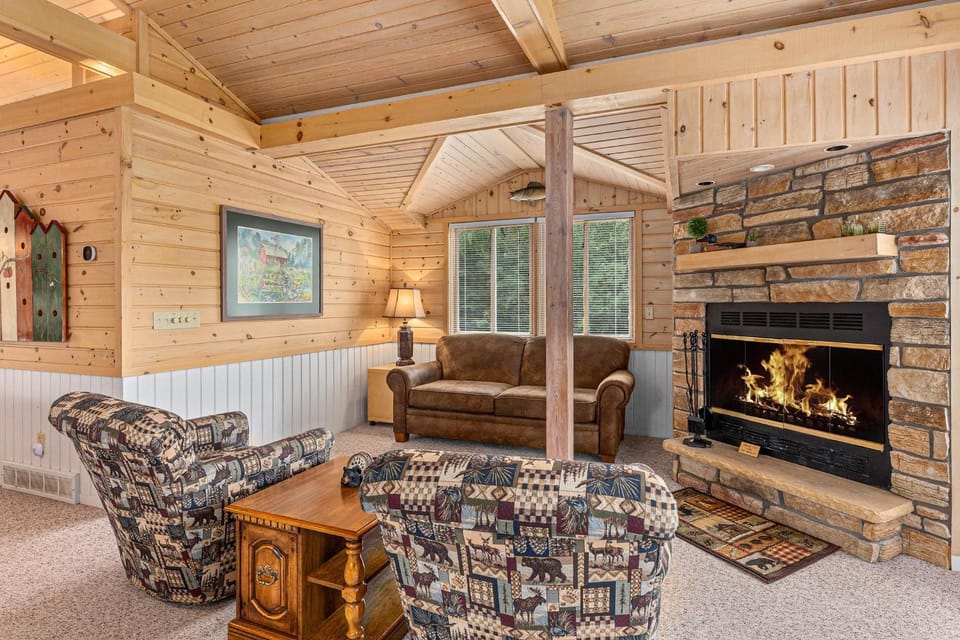 Harlequin Haven in Boulder Junction WI House in Kansas