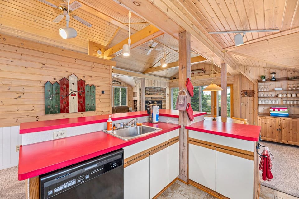 Harlequin Haven in Boulder Junction WI House in Kansas