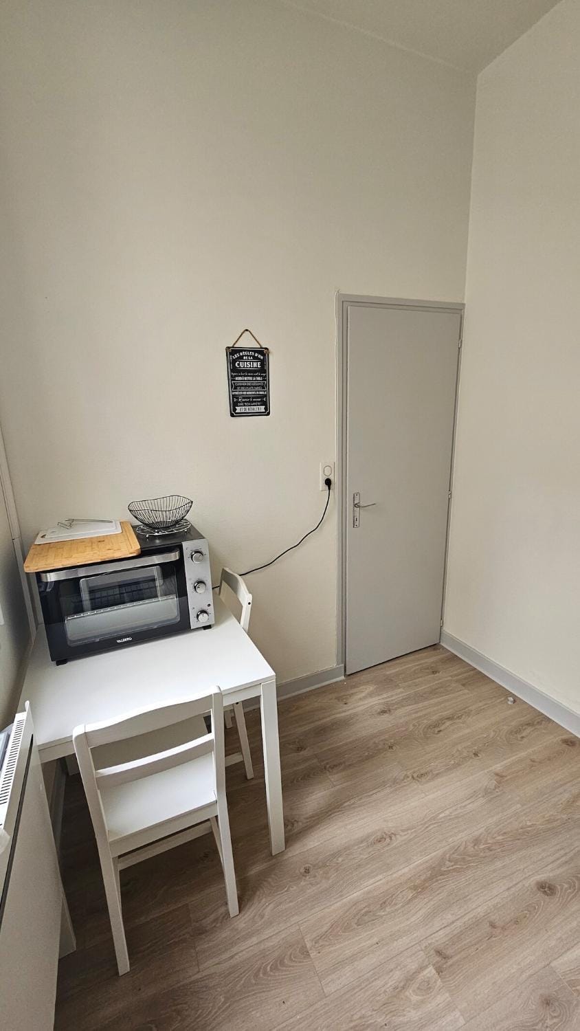 Le petit bastion - T2 - Wi-Fi Apartment in Montluçon