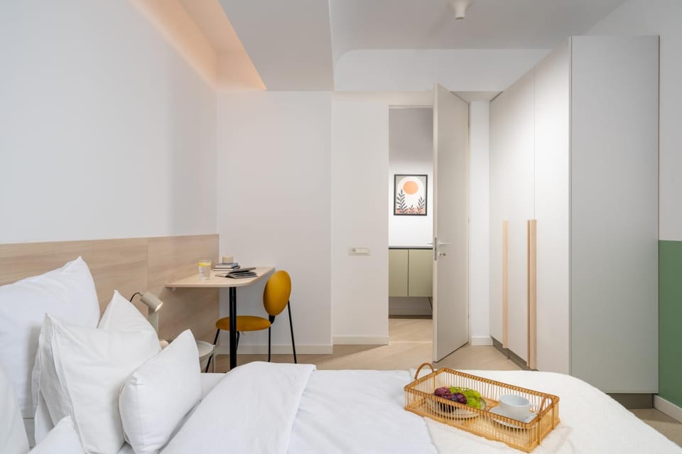 Bed, Photo of the whole room, Bedroom, towels, wardrobe