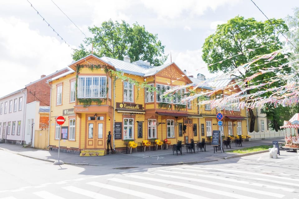 Property building, Street view, Location