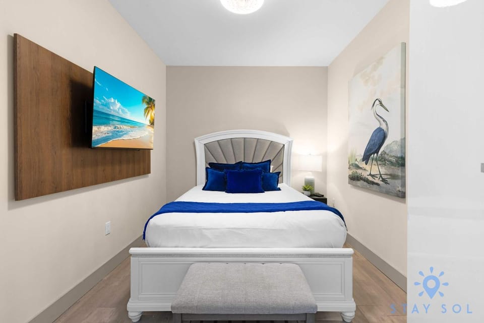 Stylish Nice Apt Hollywood Beach Boardwalk Apartment in Hollywood Beach