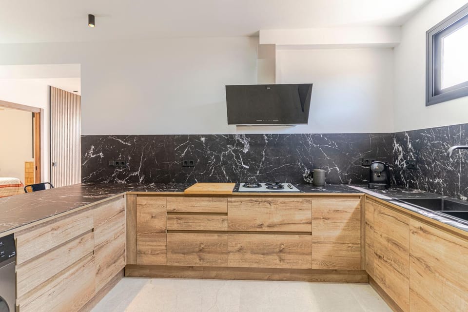 TV and multimedia, Kitchen or kitchenette