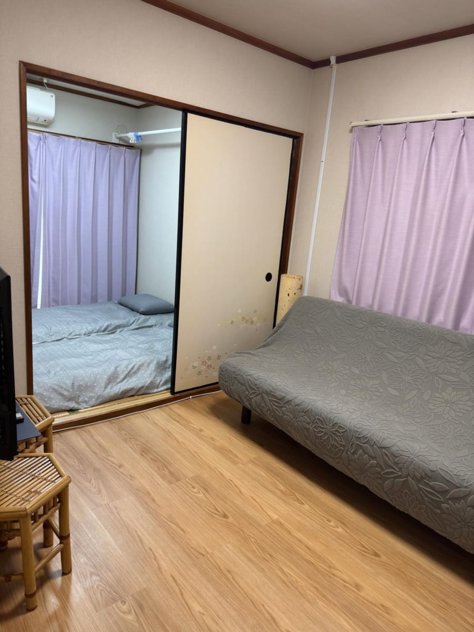 Photo of the whole room, Bedroom