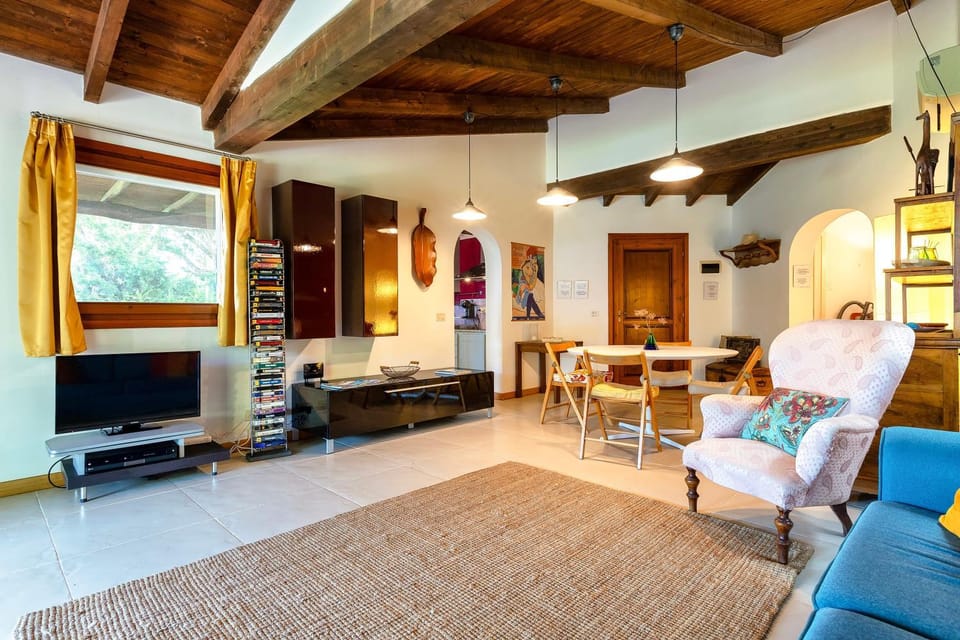 Property building, Living room