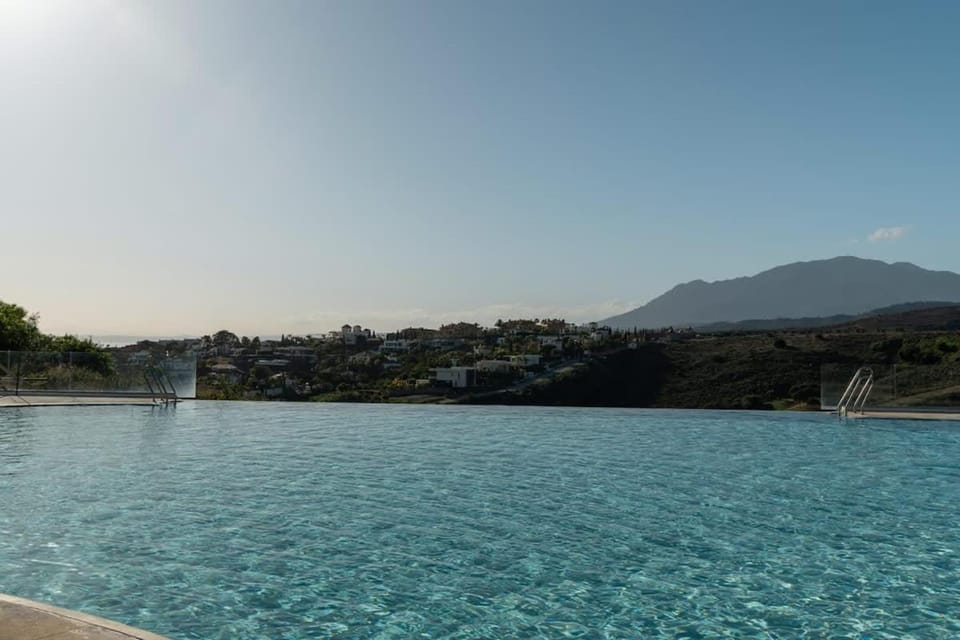 Natural landscape, Mountain view, Pool view, Swimming pool, Swimming pool, sunbed