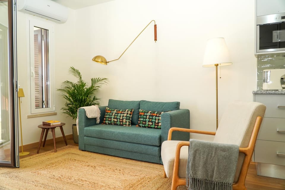Living room, Seating area