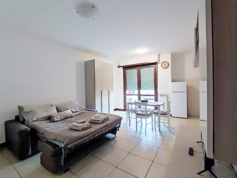 Bed, Kitchen or kitchenette, Living room, Dining area, Bedroom, oven