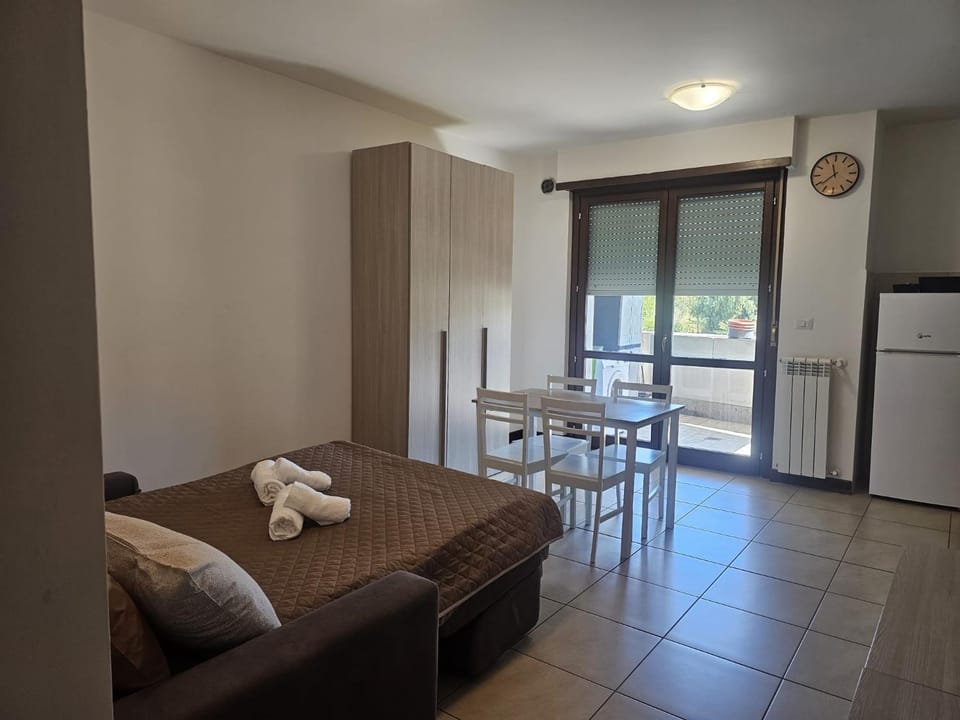 Bed, Bedroom, oven