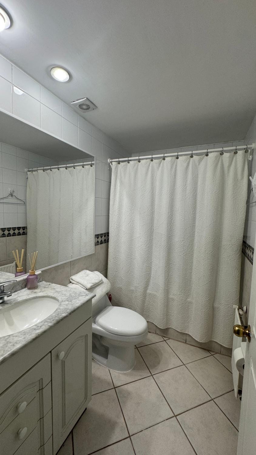 Shower, Bathroom, towels