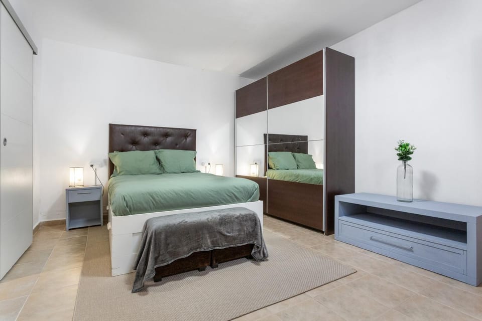 Living room, Bedroom