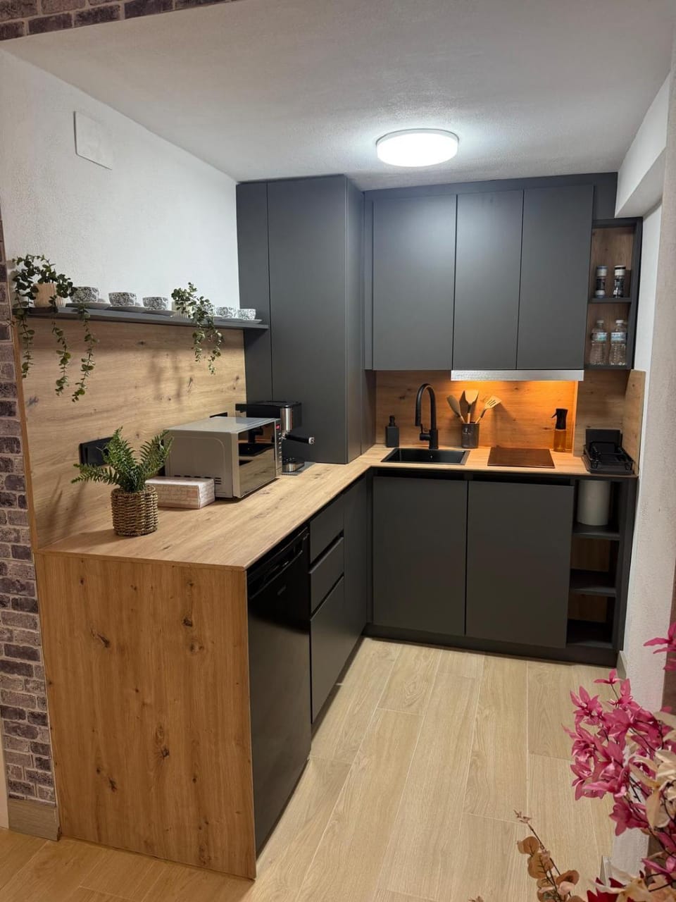 Kitchen or kitchenette