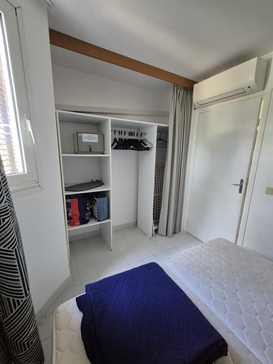 Bedroom, wardrobe
